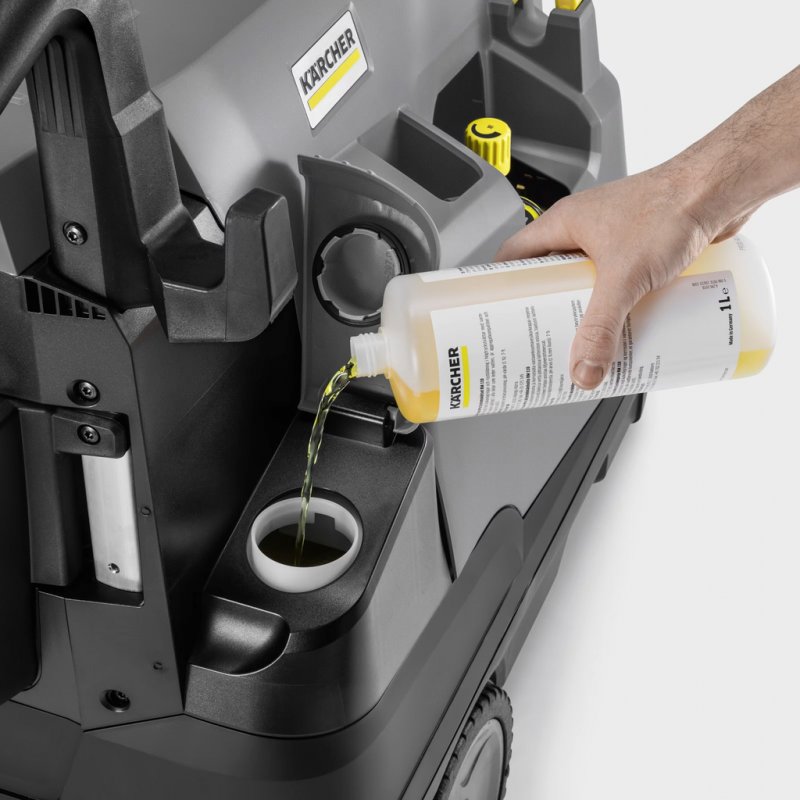 Aparat de spalat cu presiune si incalzire a apei KARCHER HDS 8/18-4CXA