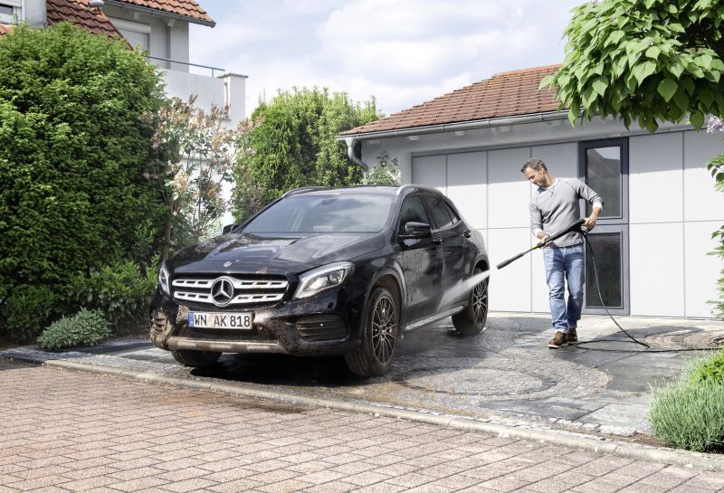 Aparat de spalat cu presiune KARCHER K4 Compact