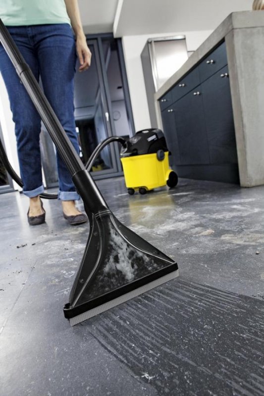 Aspirator cu spalare Karcher, tip SE5.100