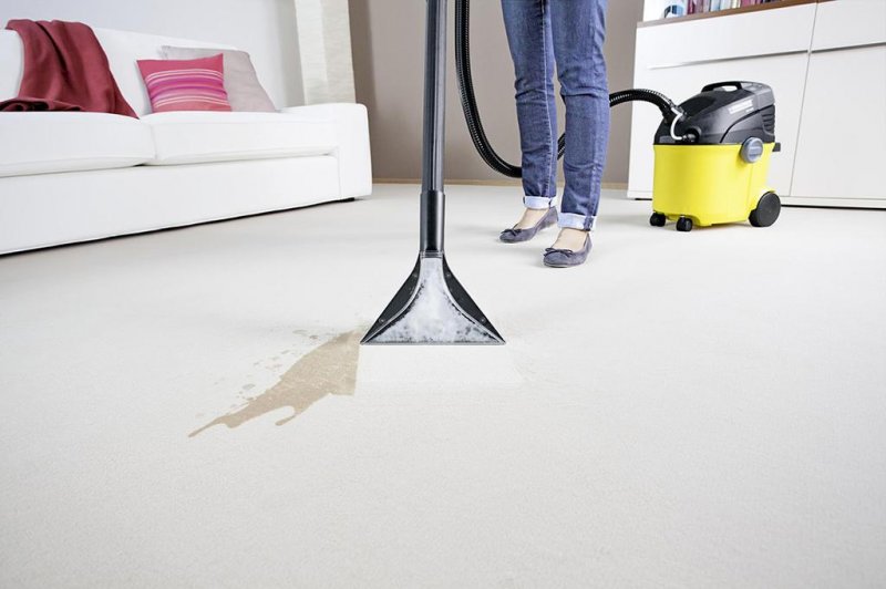 Aspirator cu spalare Karcher, tip SE5.100