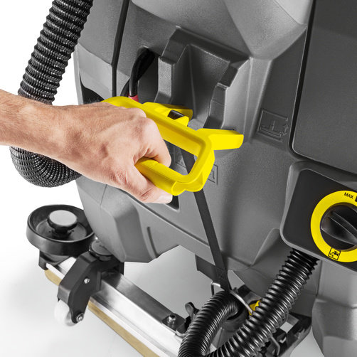 Masina de frecat-aspirat compacta BD 43/35 C Ep