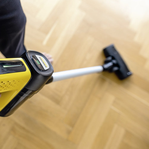 Aspirator vertical cu acumulator integrat 25.2V, Karcher, tip VC7 Cordless YourMax (yellow)