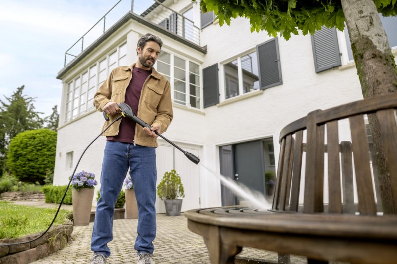 Aparat de spalat cu presiune KARCHER K3 HORIZONTAL PLUS 