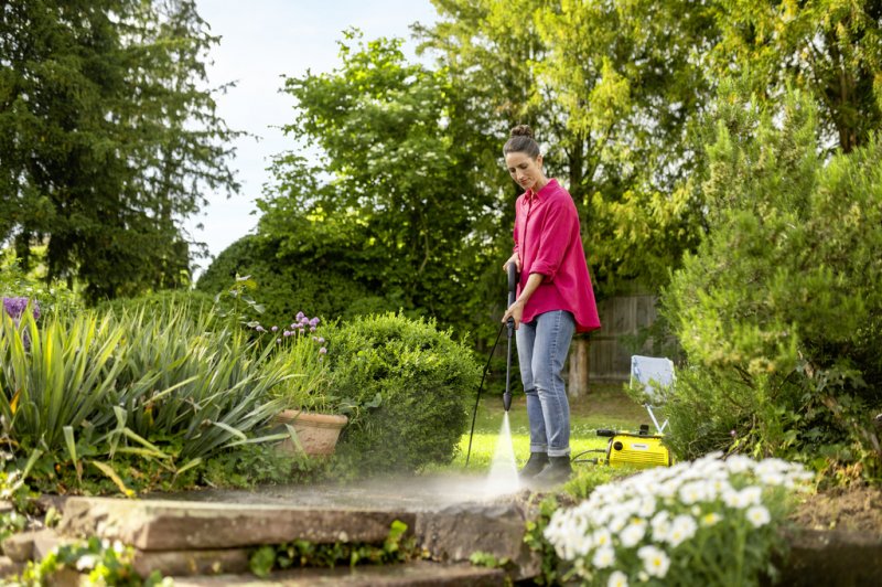 Aparat de spalat cu presiune KARCHER K3 HORIZONTAL PLUS 