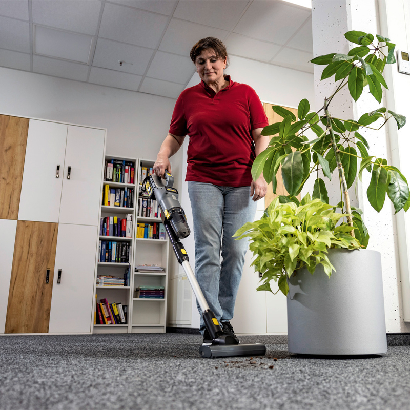 Aspirator vertical compatibil cu acumulator 36V, Kärcher, tip LVS1/2Bp, SOLO (fara incarcator si acumulatori) Aspirator vertical compatibil cu acumulator 36V, Kärcher, tip LVS1/2Bp, SOLO (fara incarcator si acumulatori)