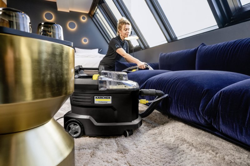 Aspirator cu spalare Karcher Puzzi8/1 Go!Further, duza de mana, cadou RM 764 N